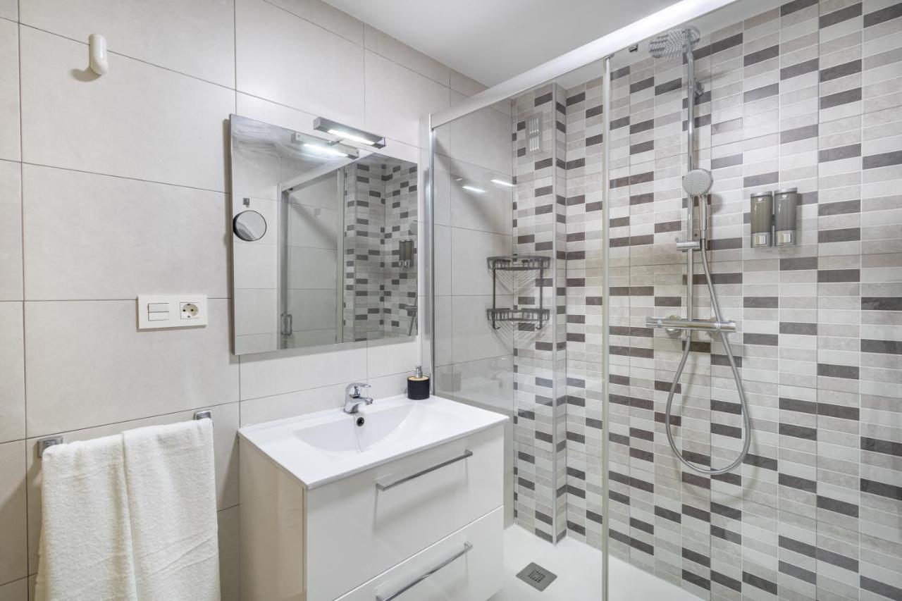 Bns Central Suites Гранада Екстериор снимка